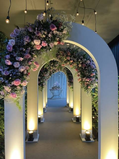Elegant Wedding Balloon Entrance Arch for Hire in Nairobi - view 5
