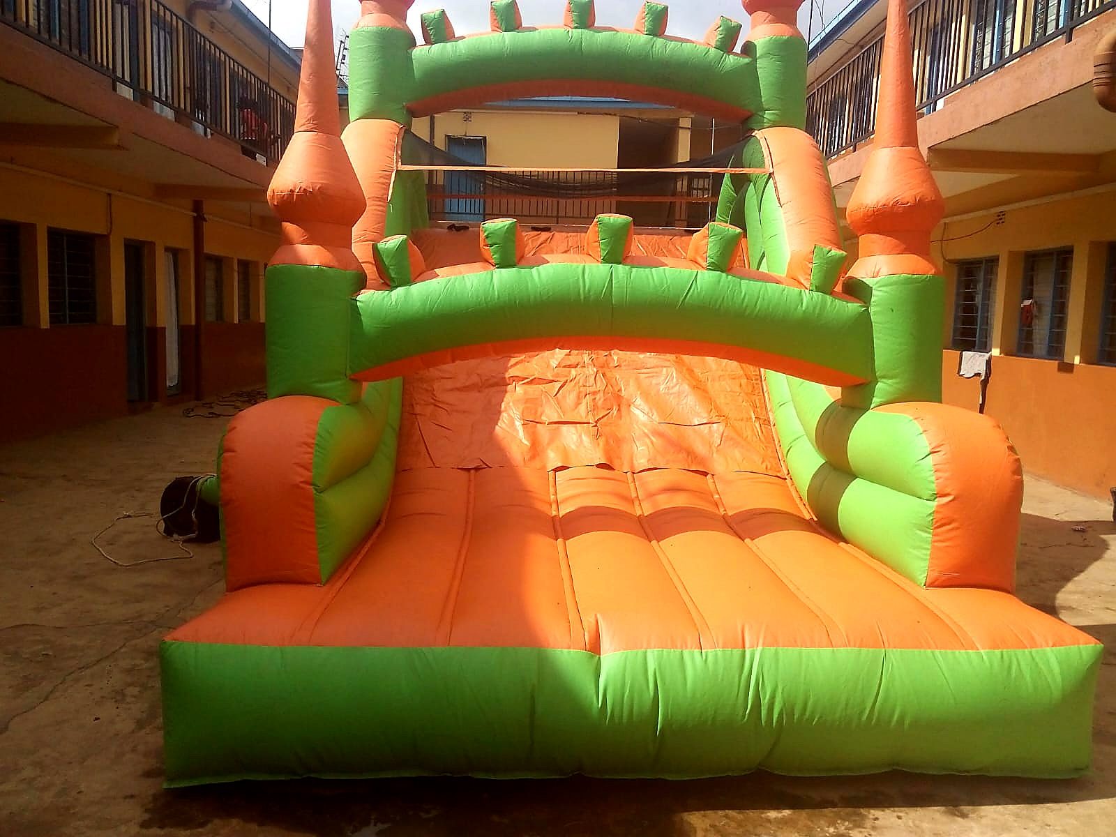 Soft Play Bouncy Castle Dry Slide for Hire in Nairobi - view 2