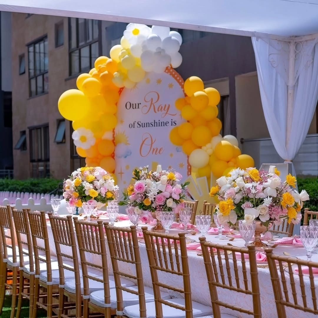 The Ultimate Kids Birthday Party Decorations - 100 Guests — view 17