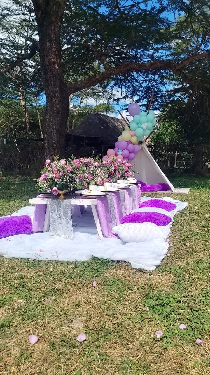 Luxury Adults Picnic Package Hire – 10 Guests (The Fresh Air Feast) — view 4