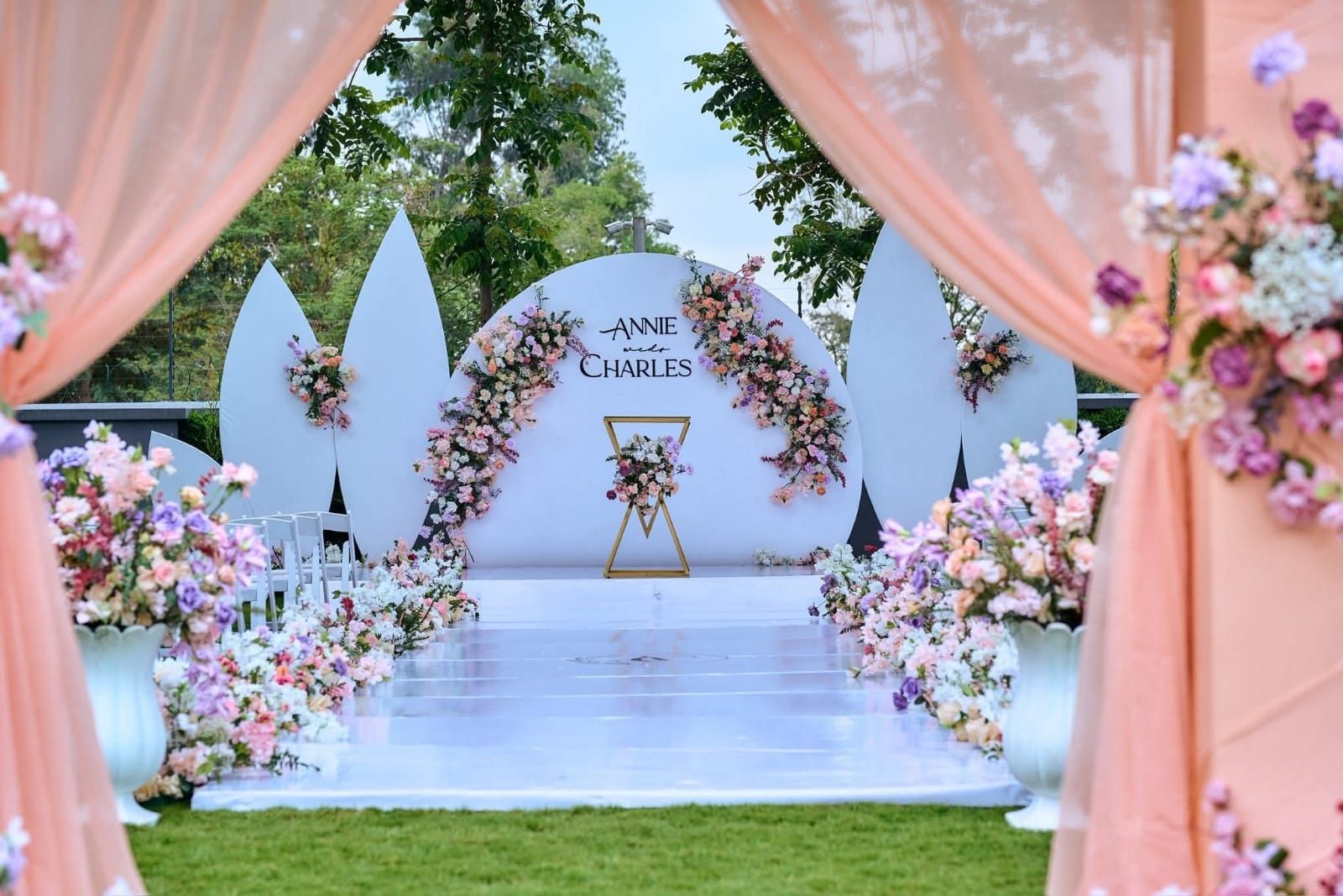 Raised Altar Space &mdash; ceremony element for hire in Nairobi (4)