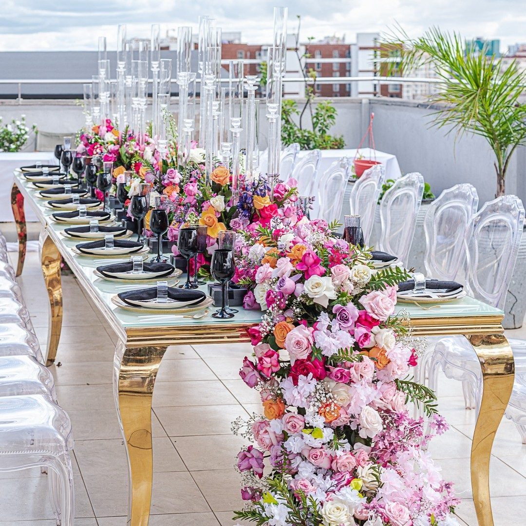 Gold Elegant Glass High Table for Hire &mdash; wedding item for hire in Nairobi (2)